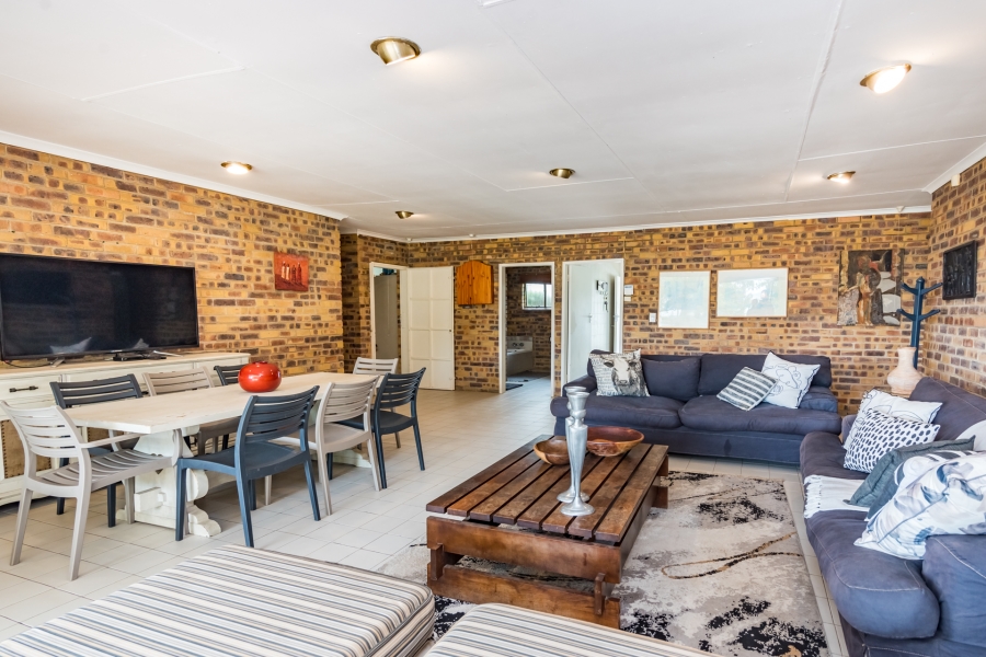 4 Bedroom Property for Sale in Vaaldam SH Free State
